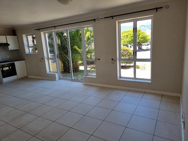 To Let 2 Bedroom Property for Rent in Sunnydale Western Cape